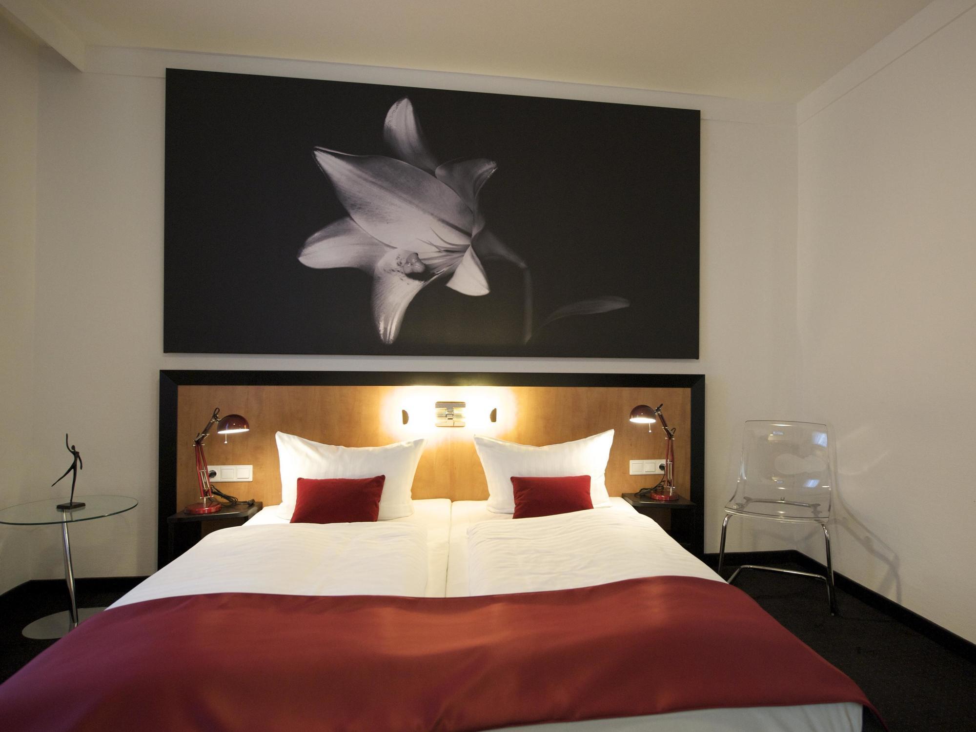 Max Brown Hotel Midtown, Part Of Sircle Collection Düsseldorf Eksteriør bilde